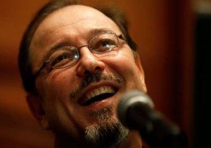 RUBÉN BLADES LLEGA A ECUADOR CON "TODOS VUELVEN" , TRAS SU PASO POR LA POLÍTICA