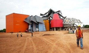 The Biodiversity Museum: Panama Bridge of Life